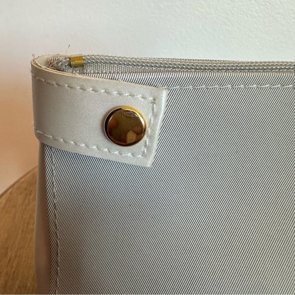 Vintage Christian Dior Parfume Bag Makeup Case Toiletry Kit Clutch Light  Grey - Picture 8 of 15